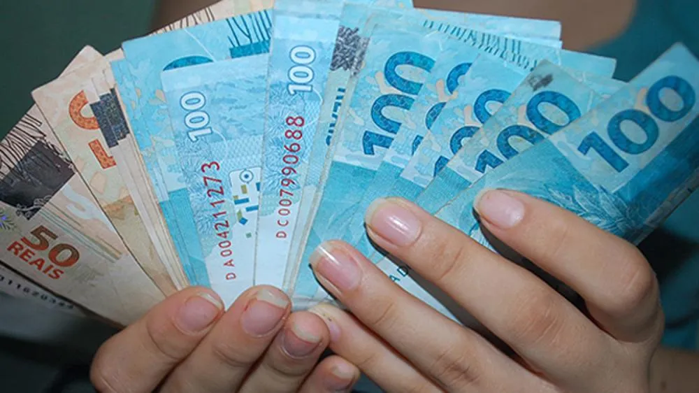 Prefeitura de Palmas realiza pagamento dos salários de março nesta terça-feira e injeta mais de R$ 103 milhões na economia local