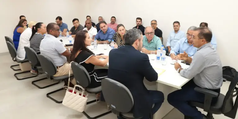 Prefeito Wagner Rodrigues reúne secretariado de Araguaína (Foto: Marcos Sandes Filho/Secom)
